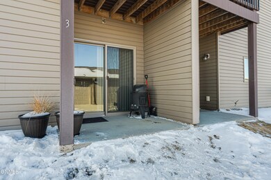 1403SharlohLpu3_0055