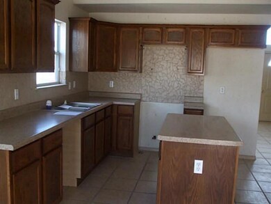712 Danube Way, Horizon City, TX 79928 - photo 2