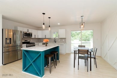 807 E 12th St N, Newton, IA 50208 - photo 5