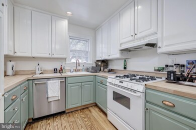 1312 35th St NW, Washington, DC 20007 - photo 7