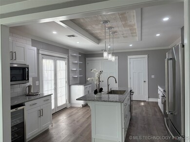 2618 Columbus St, Muskogee, OK 74401 - photo 5