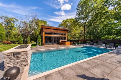 82 Fells Rd, Essex Fells, NJ 07021 - photo 5