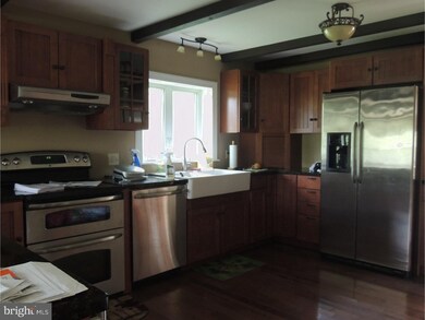 2922 Kutztown Rd, East Greenville, PA 18041 - photo 5