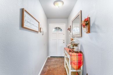 6608 Swanee Ct, Fort Worth, TX 76148 - photo 3