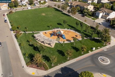 504 Silver Spur Ln, Oakley, CA 94561 - photo 4