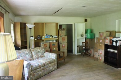 1150 Fitzwatertown Rd, Abington, PA 19001 - photo 4