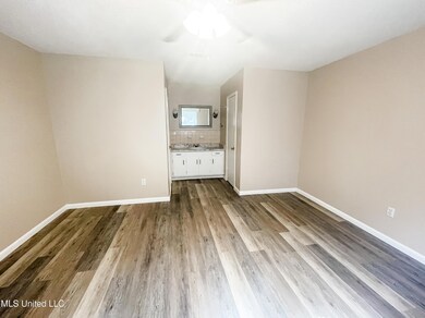 4010 Twin Oaks Ave, Pascagoula, MS 39581 - photo 4