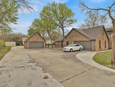 100 Plantation Oaks Ct, Springtown, TX 76082 - photo 4