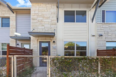 Welcome Home to maintenance-free living with great amenities!