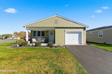 25 Davenport Rd W, Toms River, NJ 08757 - photo 2