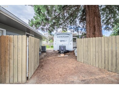 1362 Anderson Ln, Springfield, OR 97477 - photo 6