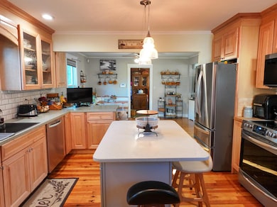 21 Androscoggin Ave, Lewiston, ME 04240 - photo 5