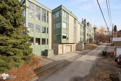 Exterior Front 20180501-DW-4115-SMALL