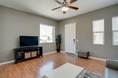 N Cardell Cir -11