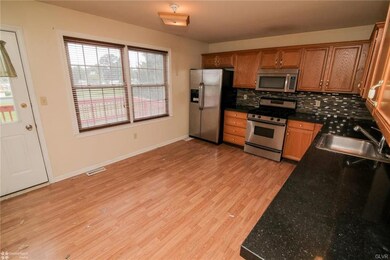 135 N Oak St, Freemansburg, PA 18017 - photo 7