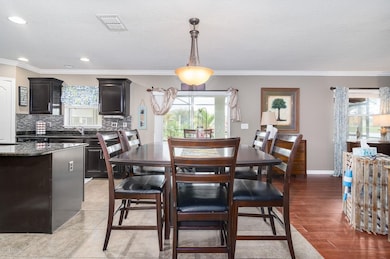 Eat In Kitchen