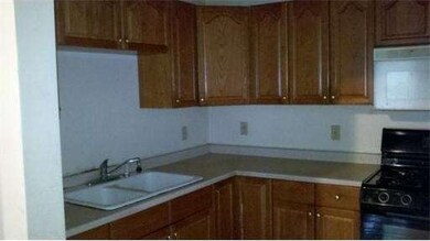 61 Shurtleff St unit 3, Chelsea, MA 02150 - photo 2