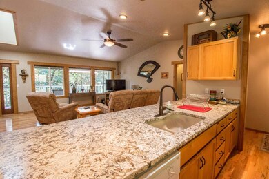 320 Pair A Dice Ranch Rd, Jacksonville, OR 97530 - photo 7