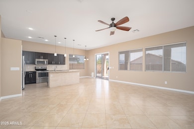 13679 W Tara Ln, Surprise, AZ 85374 - photo 3