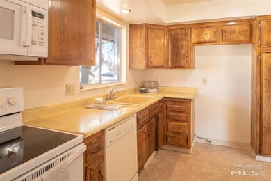 211 Devere Way, Sparks, NV 89431 - photo 5