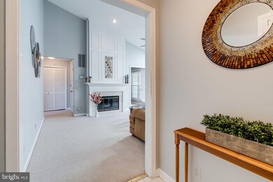 9255 Cardinal Forest Ln unit 301, Lorton, VA 22079 - photo 5