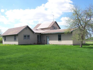 Back of house<|><|>