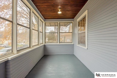 3735 N 43rd St, Omaha, NE 68111 - photo 4