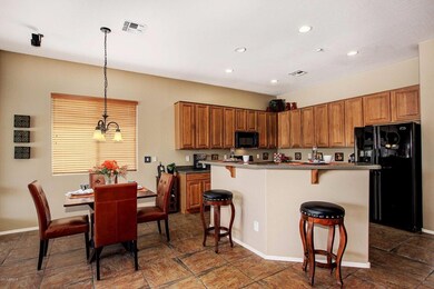 Upgraded Cabinets & Eat-In Kitchen