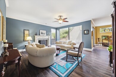 9 Litchfield Ln, Houston, TX 77024 - photo 5