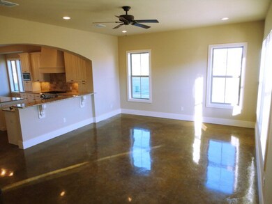 627 Stadtbach St unit 1, New Braunfels, TX 78130 - photo 2