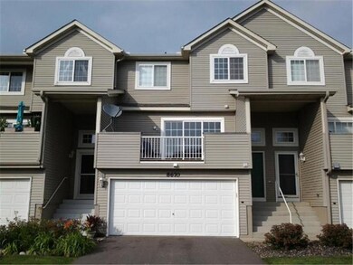 Beautiful west facing well kept town home in a gre