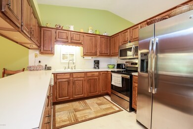 010-Kitchen-5729058-large