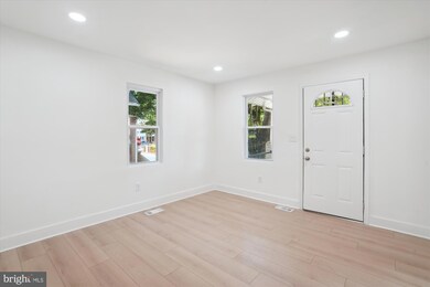 5027 Fable St, Capitol Heights, MD 20743 - photo 3