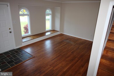 6724 Swarthmore Dr, Alexandria, VA 22307 - photo 3