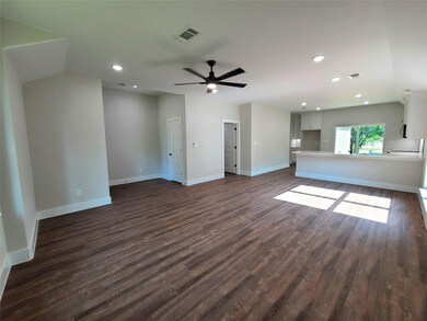 1225 W Johnson St, Denison, TX 75020 - photo 4