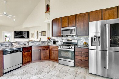 702 Mulberry Dr, Nazareth, PA 18064 - photo 5