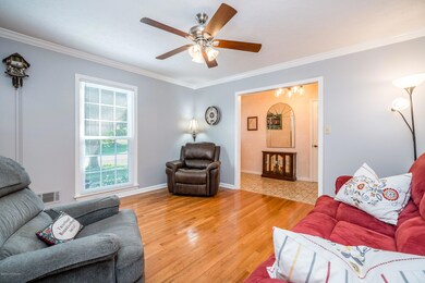 3702 W Locust Circle-20