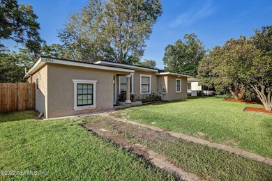 4780 Beverly Cir, Jacksonville, FL 32210 - photo 3