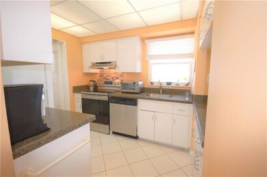 Tiffany Gardens unit 1206, Pompano Beach, FL 33062 - photo 5