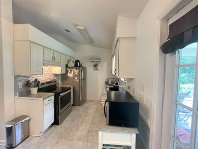 21 Crested Eagle Dr, Crawfordville, FL 32327 - photo 6