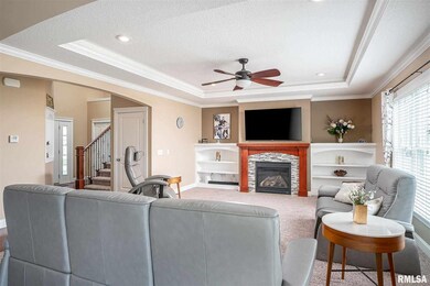 2019 E 60th St, Davenport, IA 52807 - photo 6