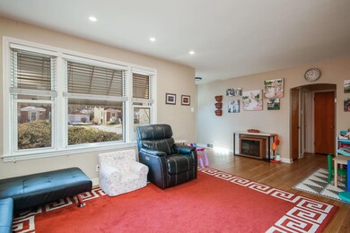 1337 Norfolk Ave, Westchester, IL 60154 - photo 3