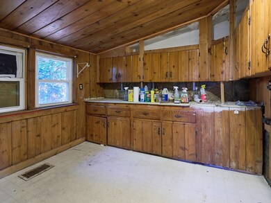 25 Stoneham Rd, Worcester, MA 01604 - photo 5