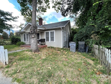 1608 Duckworth Ave, Charlotte, NC 28208 - photo 5