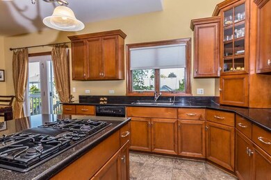 307 White Pines Ln, Oswego, IL 60543 - photo 4