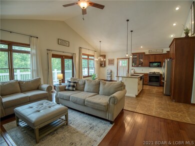 Perfect Open Space for Entertaining and Family