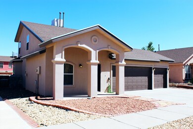 14044 Lago Seco Dr, Horizon City, TX 79928 - photo 3