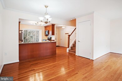 6128 Calico Pool Ln, Burke, VA 22015 - photo 5