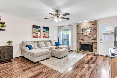 As you can see, the living area fits a large size 