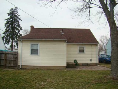 624 Raleigh Dr, Columbus, OH 43228 - photo 3